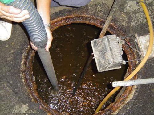 海北隔油池清理